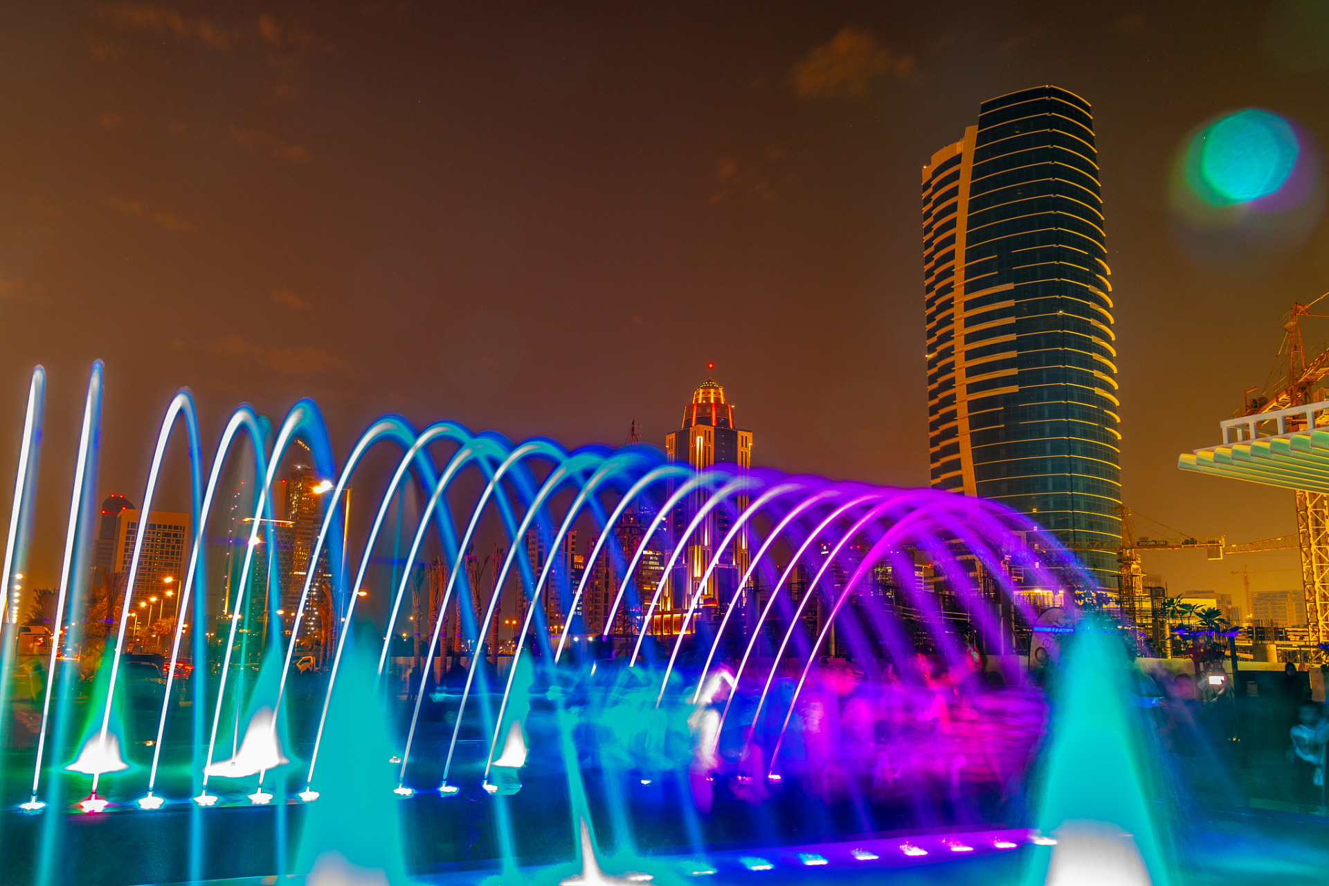 南昌秋水广场,是一处集闲适与活力于一体的休闲广场.