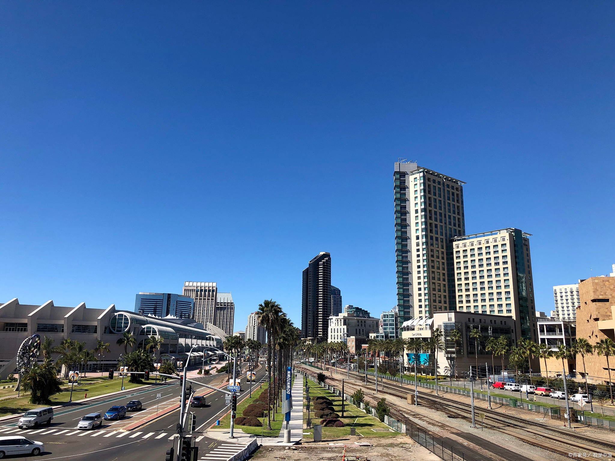 洛杉矶,这座充满活力和文化的城市,是您美国之行的最佳起点