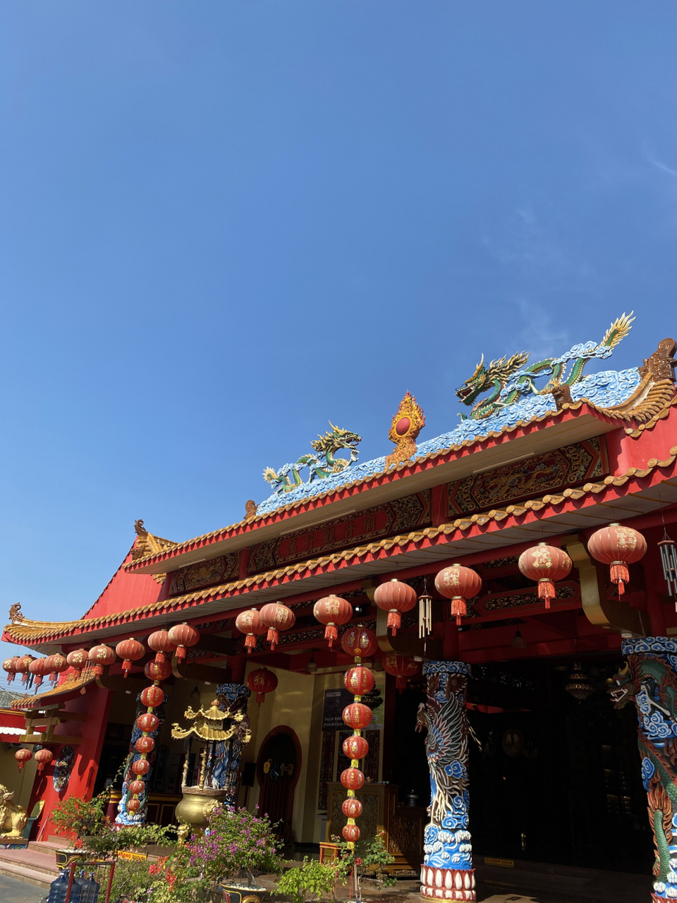 深圳马峦山上的大华兴寺,登临后有云雾缭绕,如仙境般,人们称之为"天