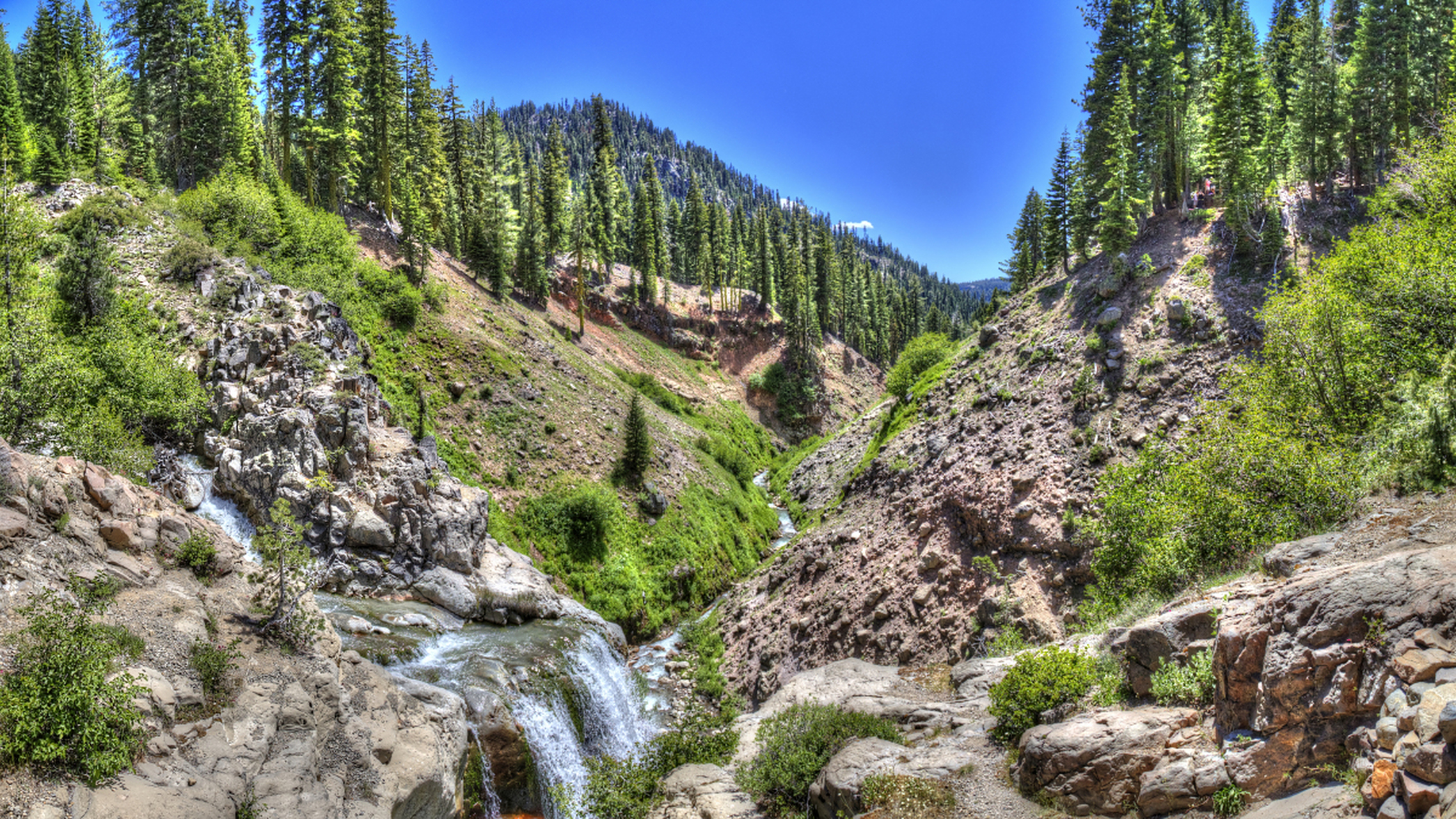 吐鲁沟国家森林公园,位于甘肃省兰州市永登县连城镇,因峰奇石怪,林木