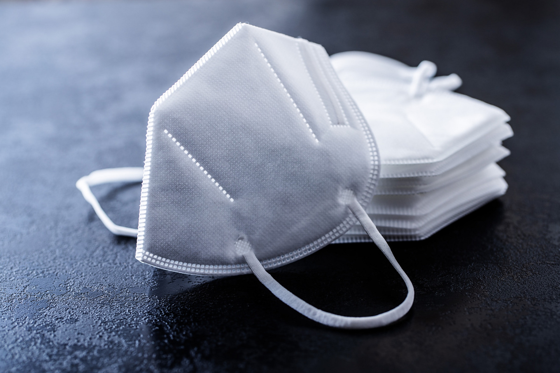 kn95是中国国家标准gb2626-2006对防颗粒物口罩的分类,指对于0.