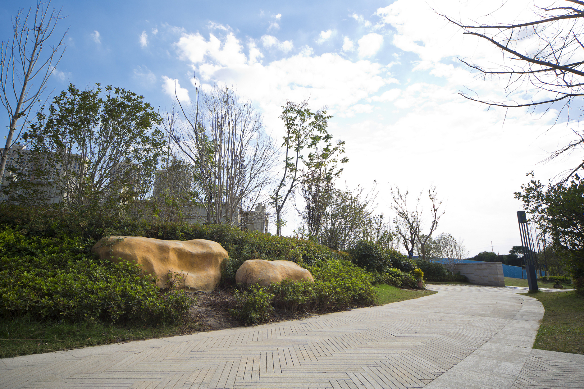 长沙沙湾公园位于湖南省长沙市雨花区,是一个集自然景观,休闲娱乐