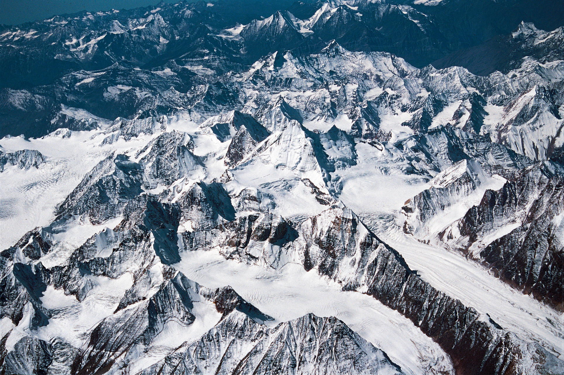 世界最高的山峰图片