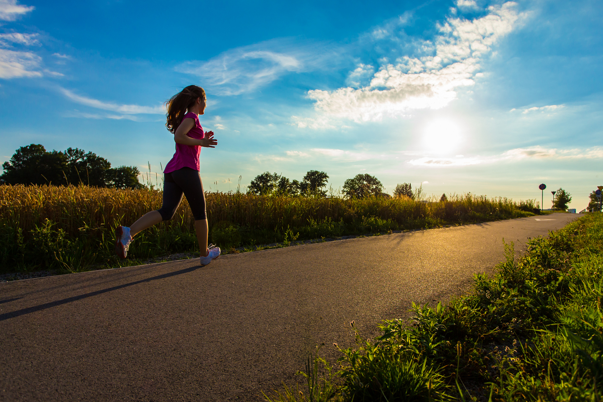 34岁广告公司文案小林长期熬夜,两个月没月经,医生揭开真相
