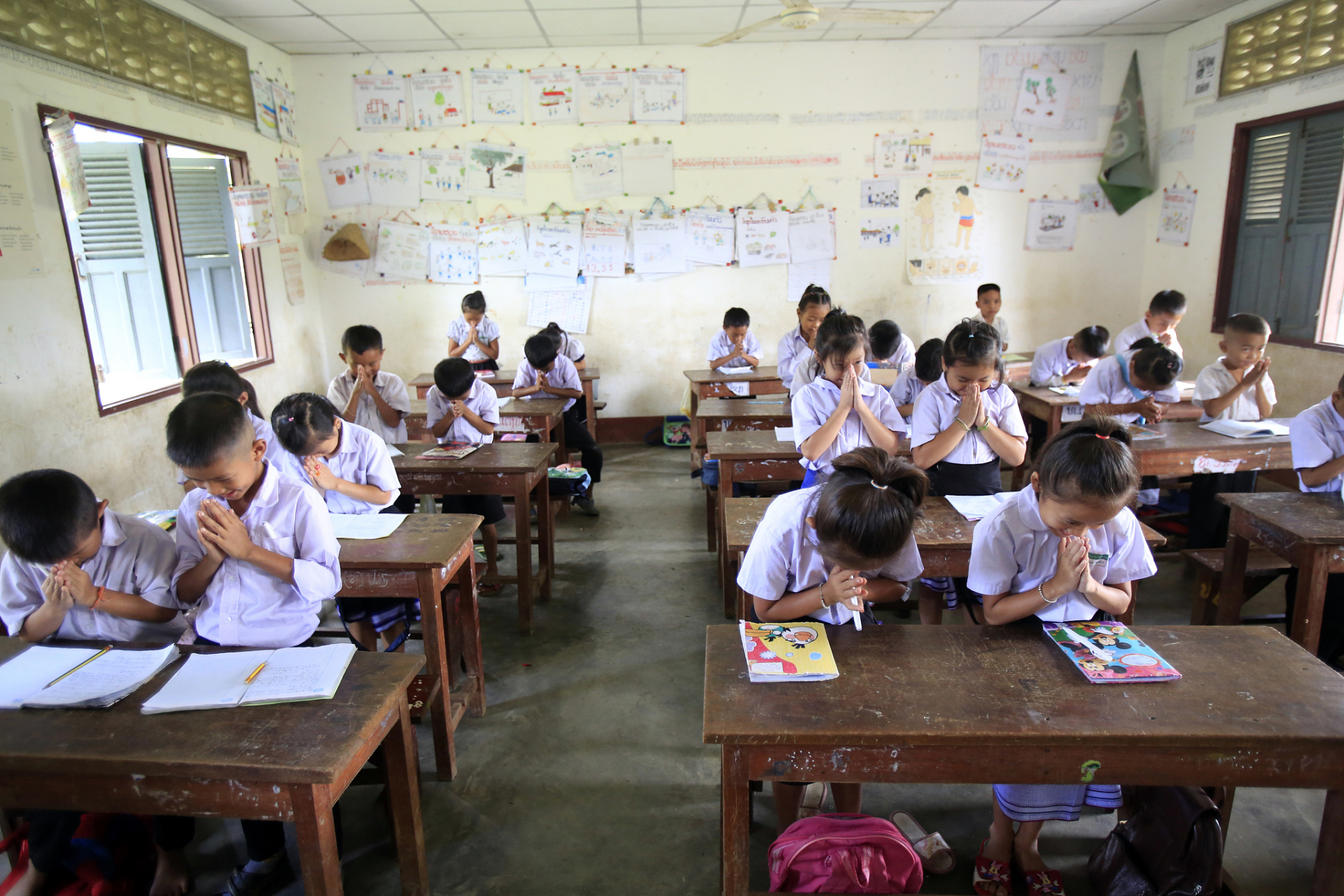 当今社会的城乡差距越来越大,尤其是在教育领域.