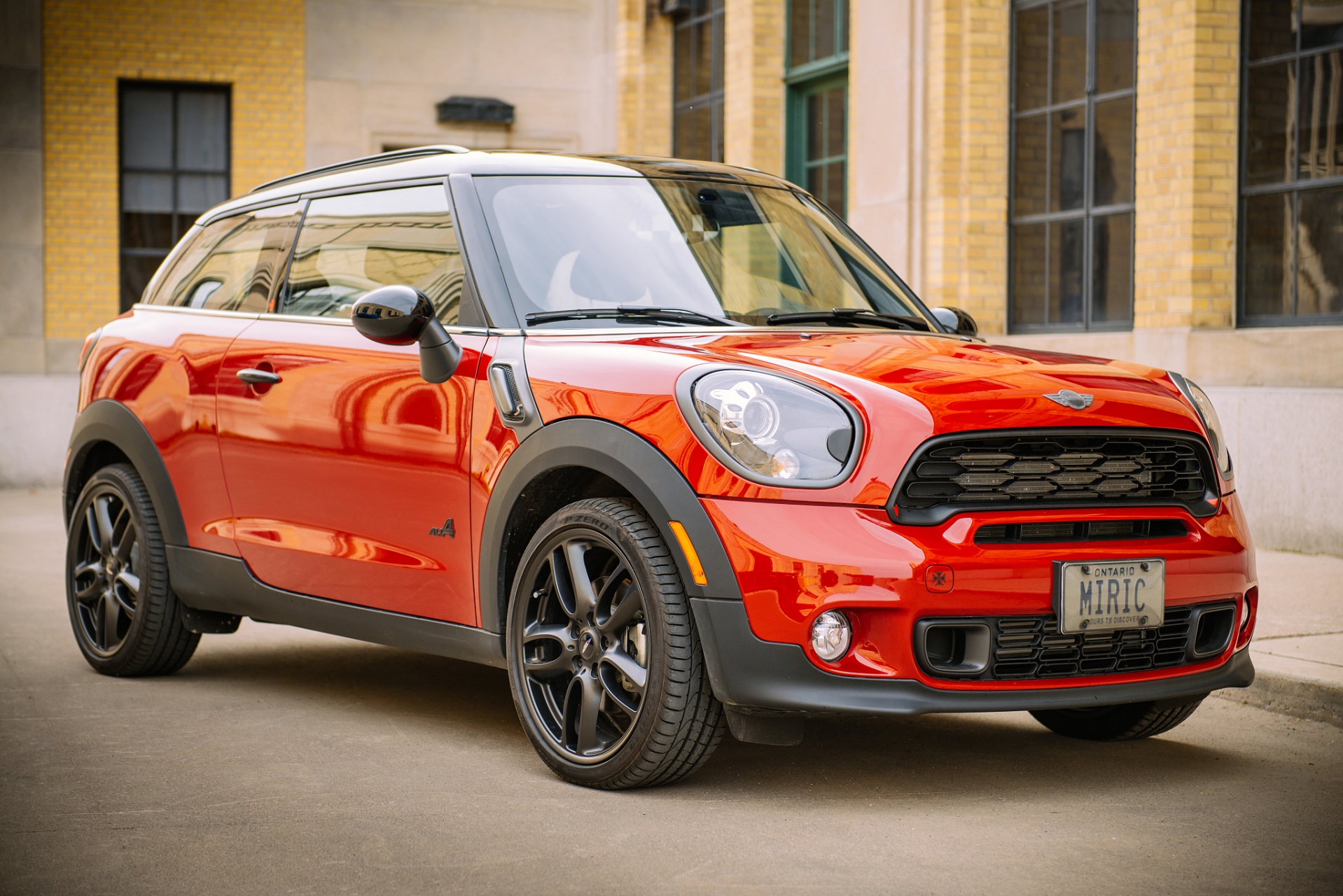 女士车排行榜前十名小型轿车推荐:宝马minicooper,奔驰smart,奥迪a1