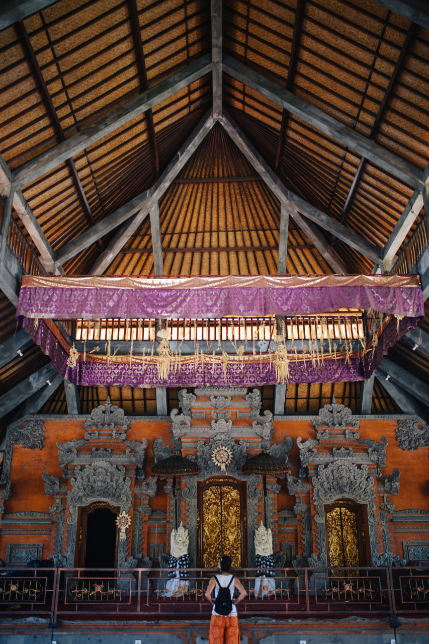 你不知道的泰国:柚木宫又称"神仙殿",位于都实宫公园内,是世界上最大