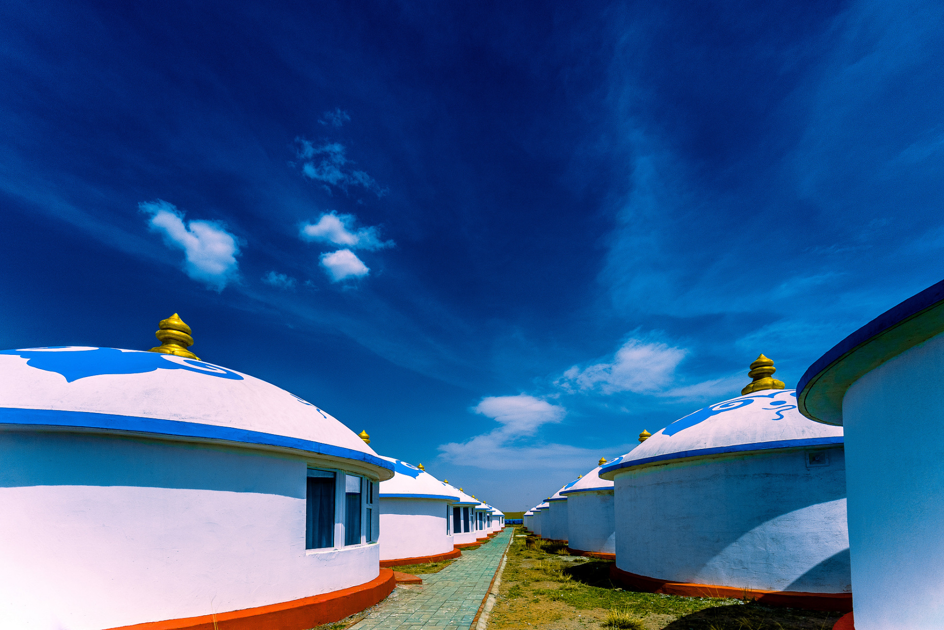 包头是内蒙古自治区下辖地级市,被誉称"草原钢城","稀土之都".