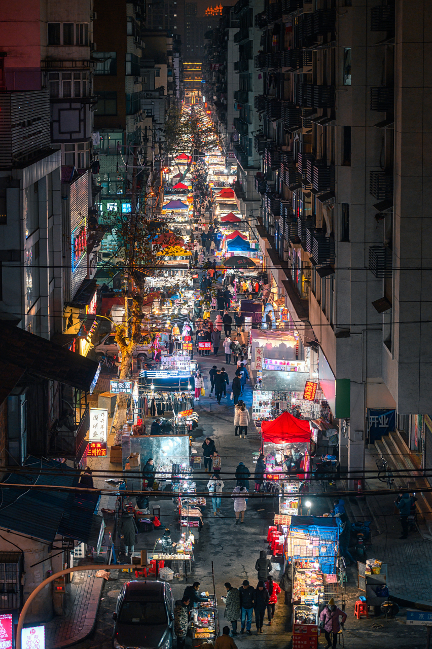 推荐一个郑州的宝藏之地——光彩市场!