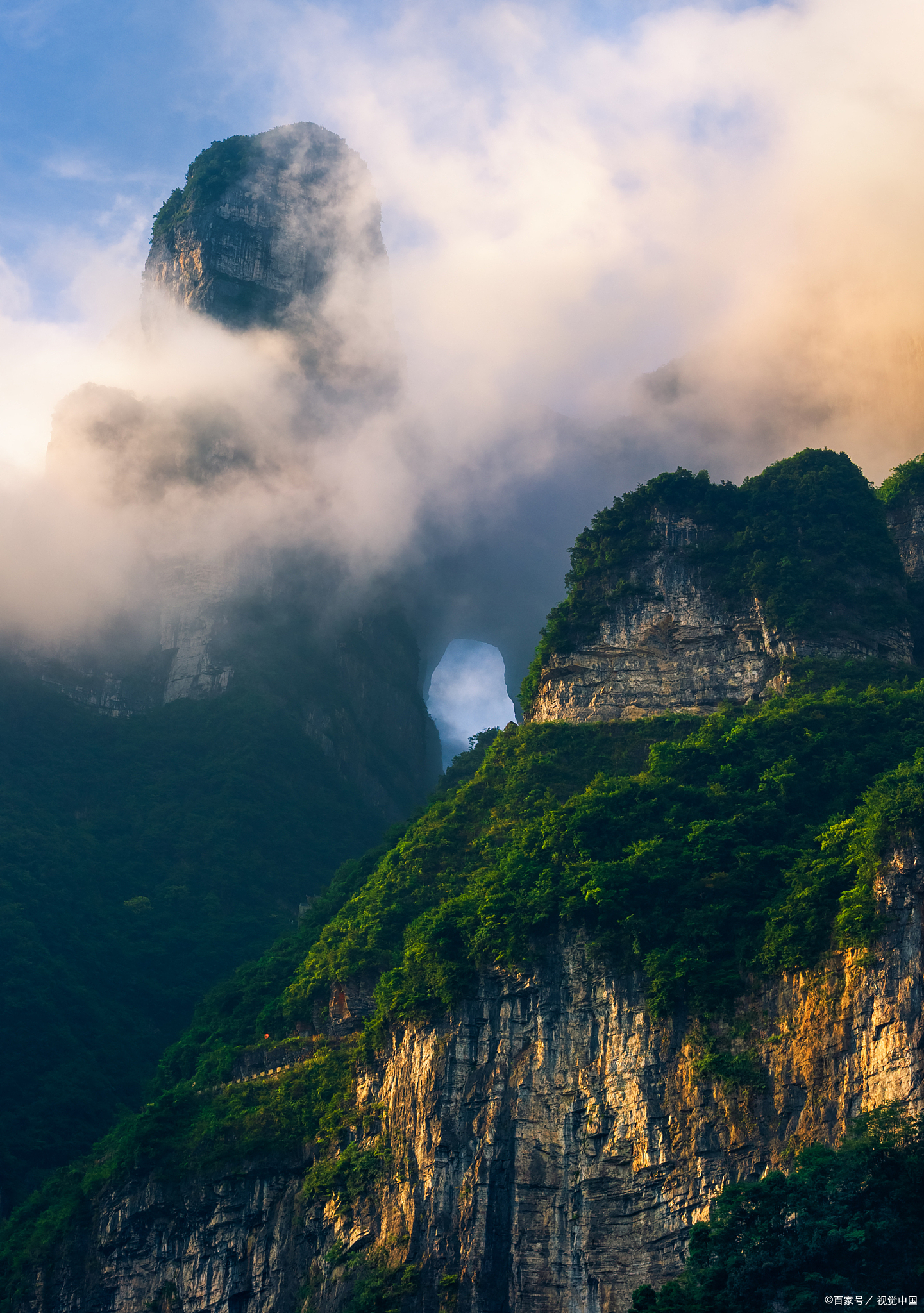 张家界天门山游览详解(含买票攻略和路线推荐)