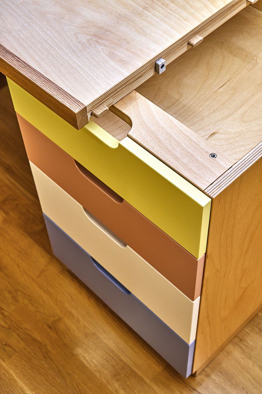 那么如何选择有健康耐用的定制衣柜板材呢?