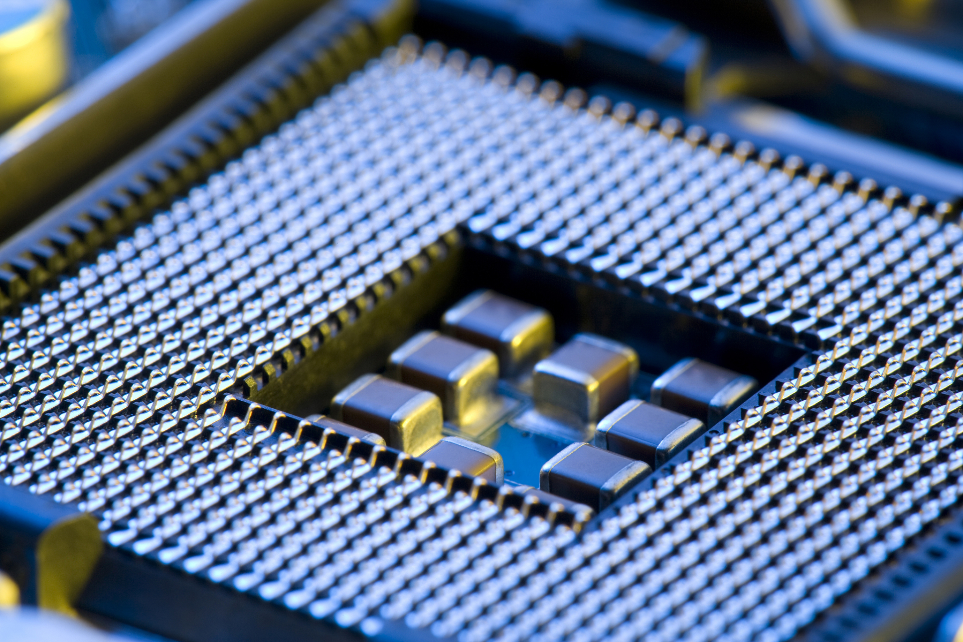 随着现代社会对高科技产品的不断需求增长,消费电子,数据中心,汽车