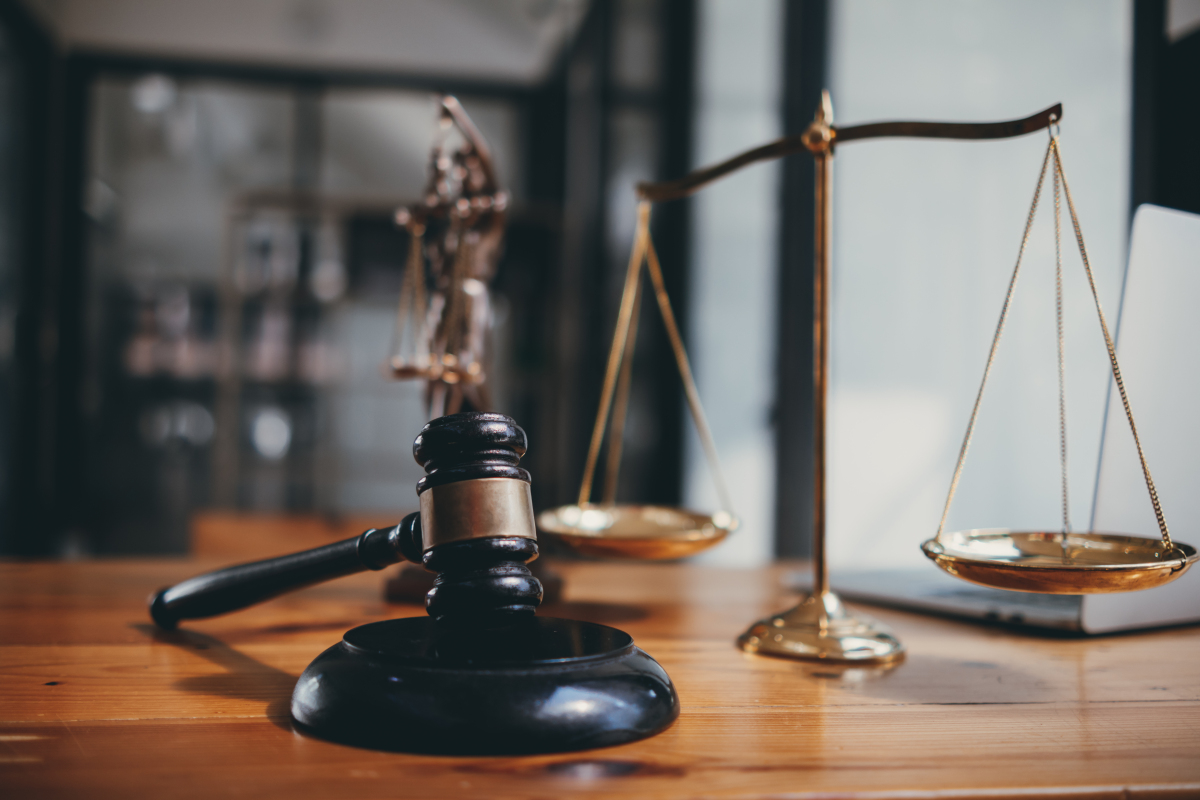 在这24年里,毛毕华的工作主要在发审领域,这期间a股市场上市交易的