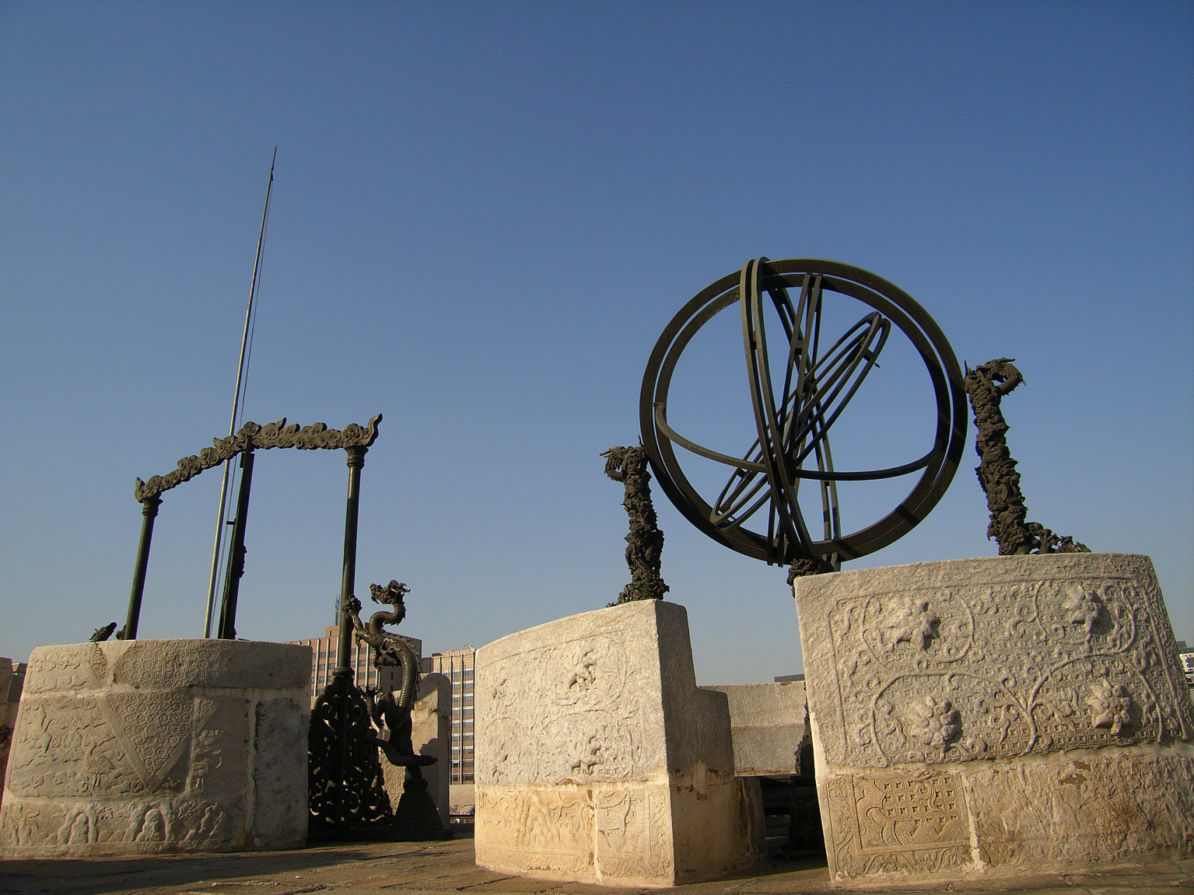 郑州周末去哪玩# 在灿烂的万物生灵之中,人类一直