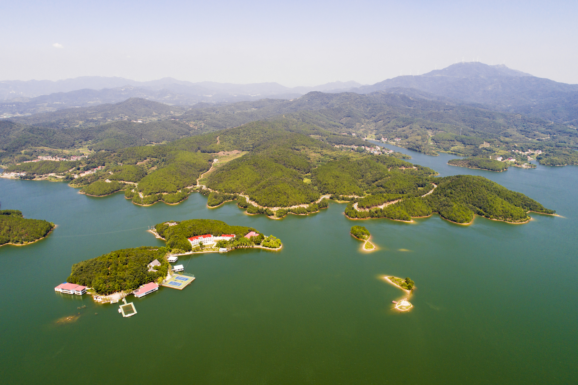 98仙宫湖作为杭州亚运会的水上比赛场地,将给观众和运动员们带来一