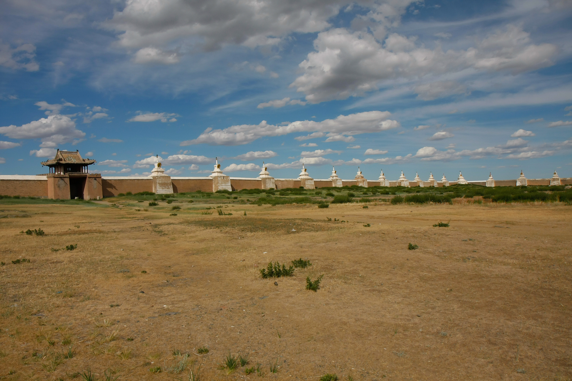 很难想象,去沙漠旅游还能遇到洪水,内蒙古阿拉善盟阿拉善左旗巴润别立