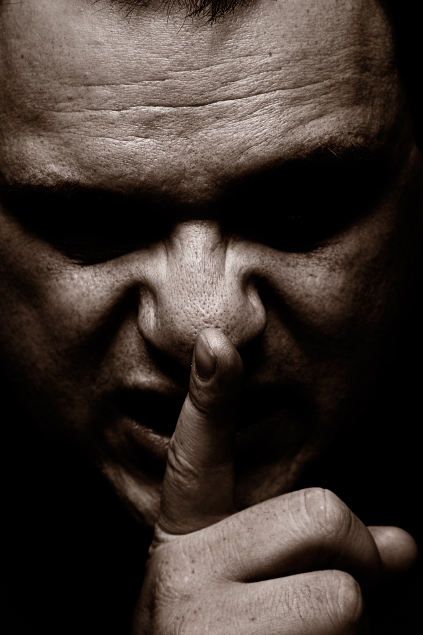 我们花了两年时间学会说话,却要花上六十年来学会闭嘴.