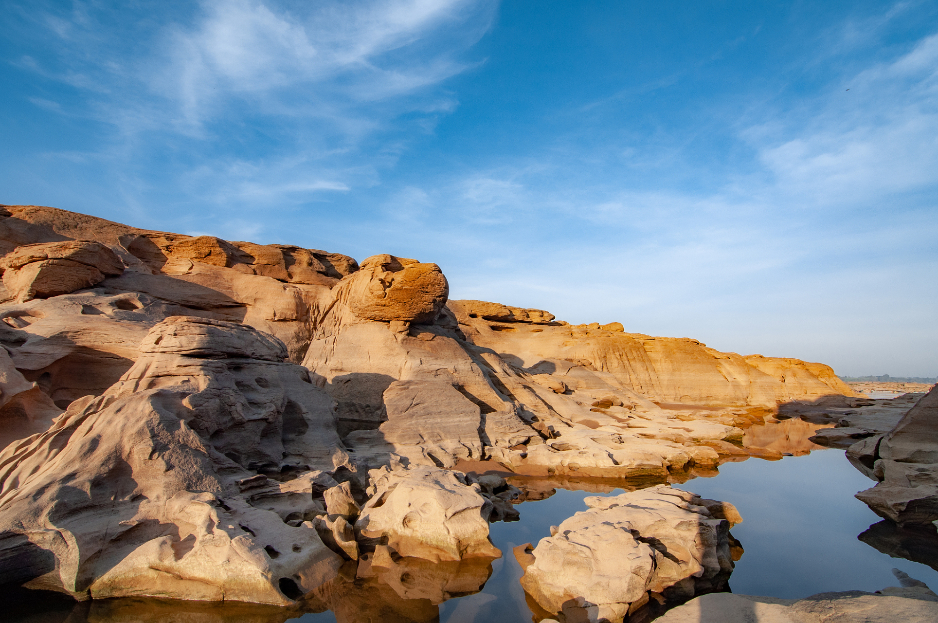 奇遇那拉提#那拉提海上魔鬼城是位于新疆昌吉州阜康市阜北乡的一座