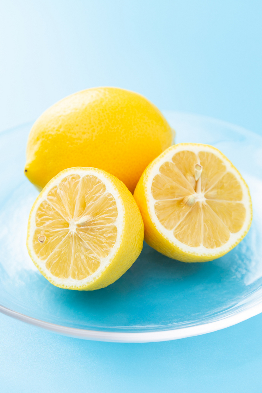 什么水果祛斑祛黑色素	 吃柠檬和西红柿可以祛斑去黑色素.