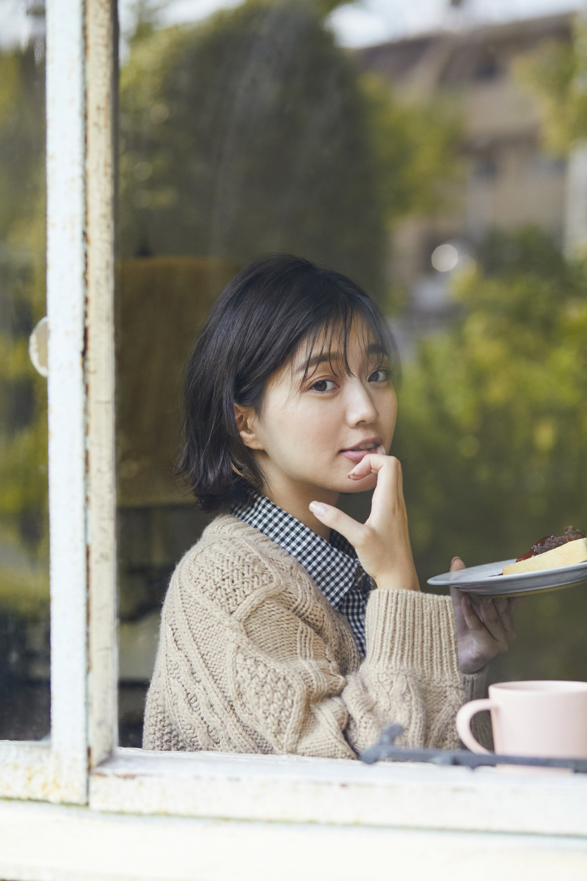 38岁安藤樱,影坛璀璨新星,实力斩获影后桂冠!