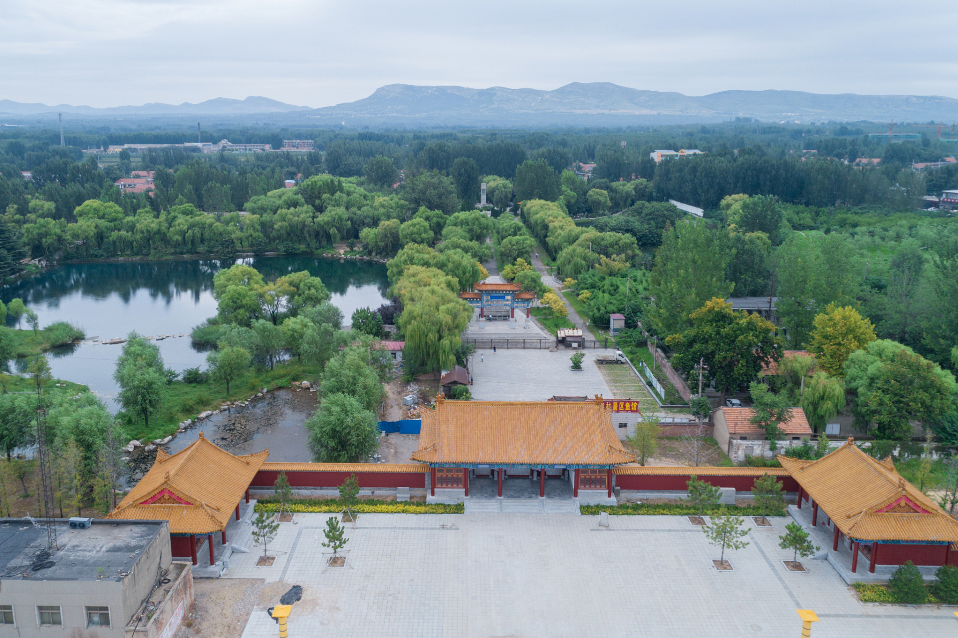 镜头里的春天# 沈阳清东陵,位于中国辽宁省沈阳市东郊,是中国清朝