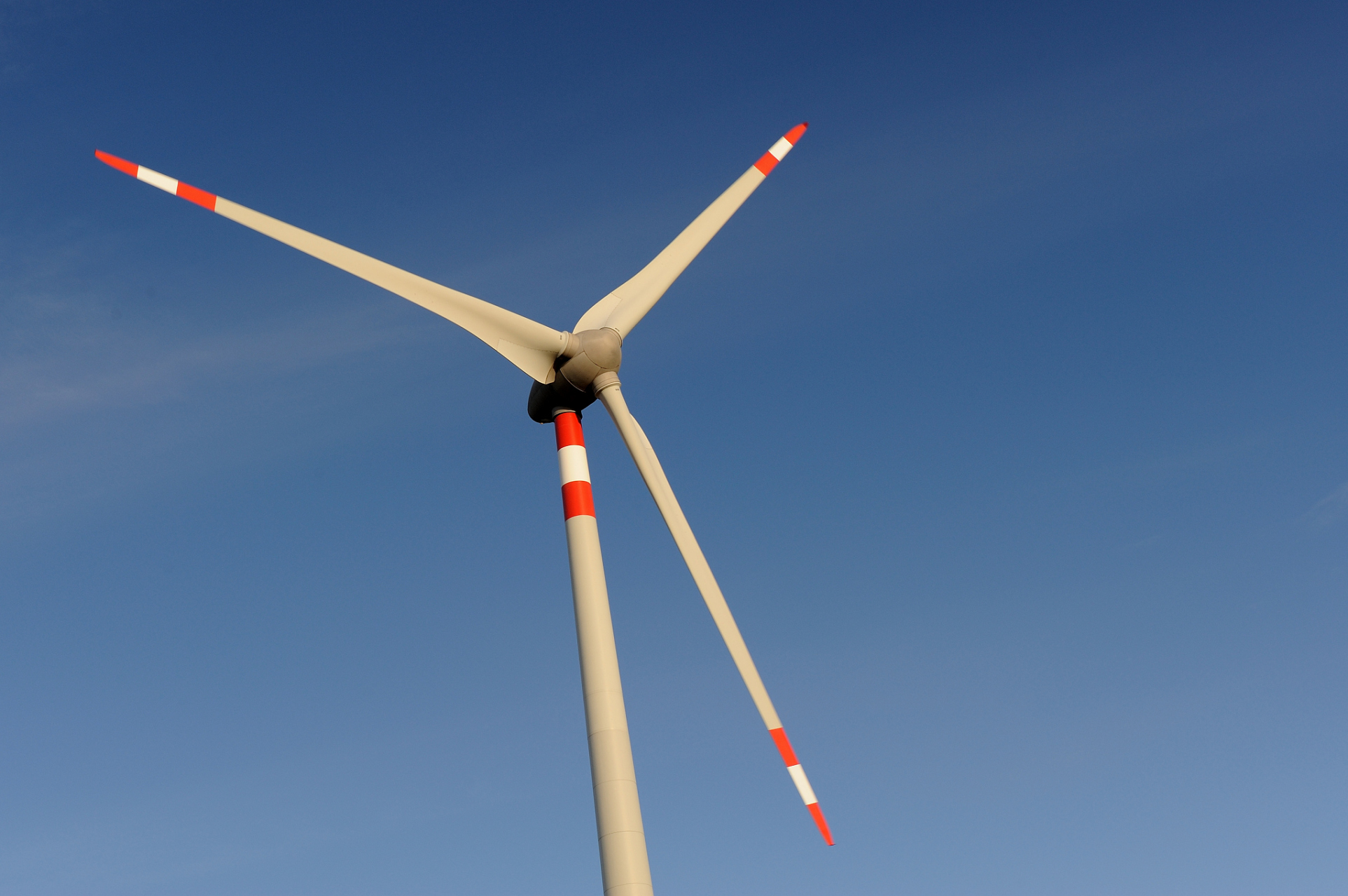 电力风车具有广泛的应用前景,未来将在能源领域发挥重要作用.