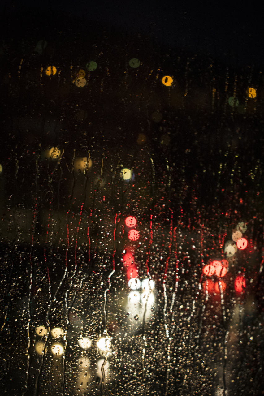 雨夜图片真实图片