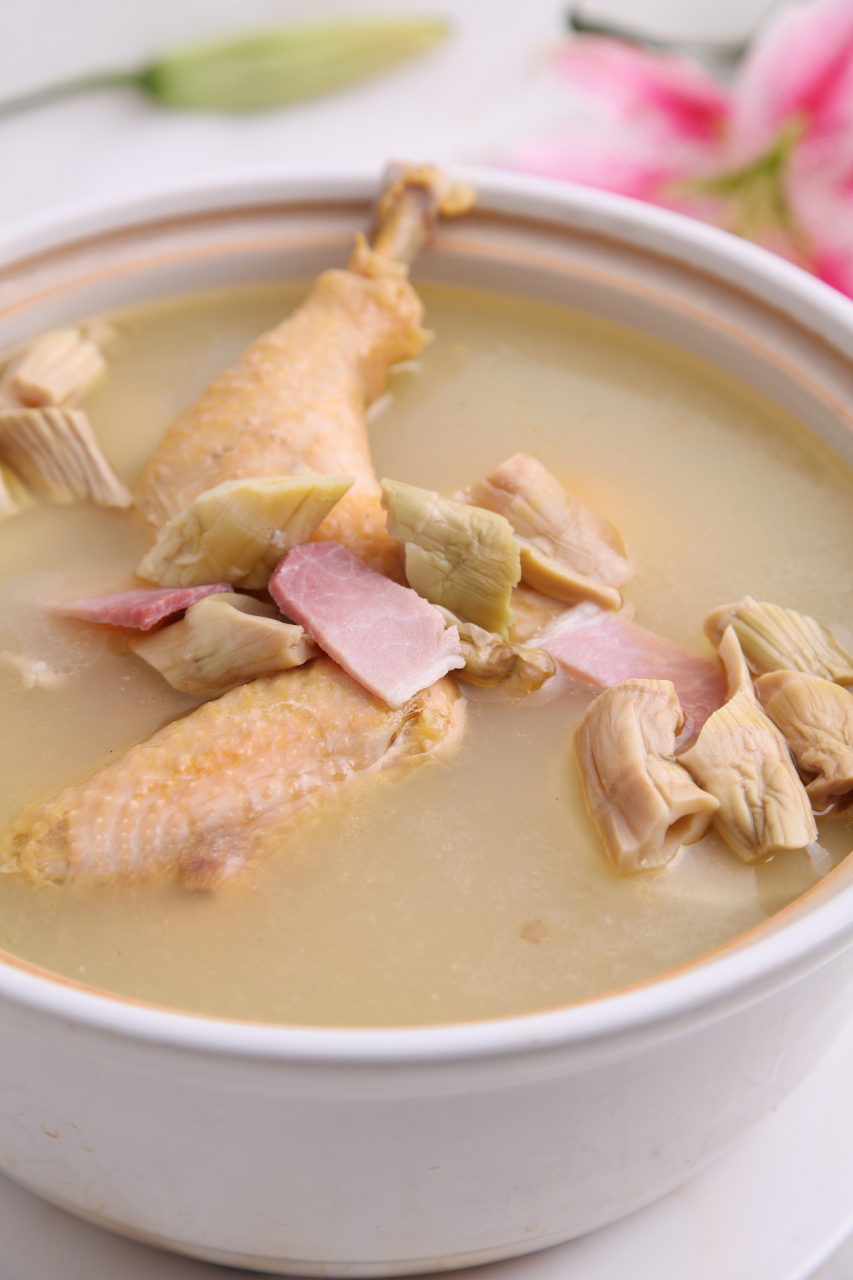 竹笋鸡汤中毒怎么治疗	 一般来讲,竹笋鸡汤中毒主要就是给予对症支持