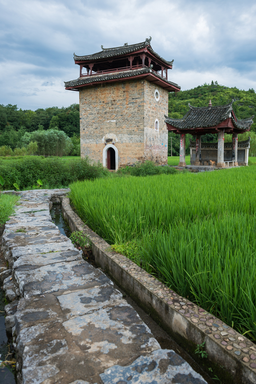 石田古驿生态旅游区位于湖北省黄石阳新枫林镇石田村(原石田驿站所在