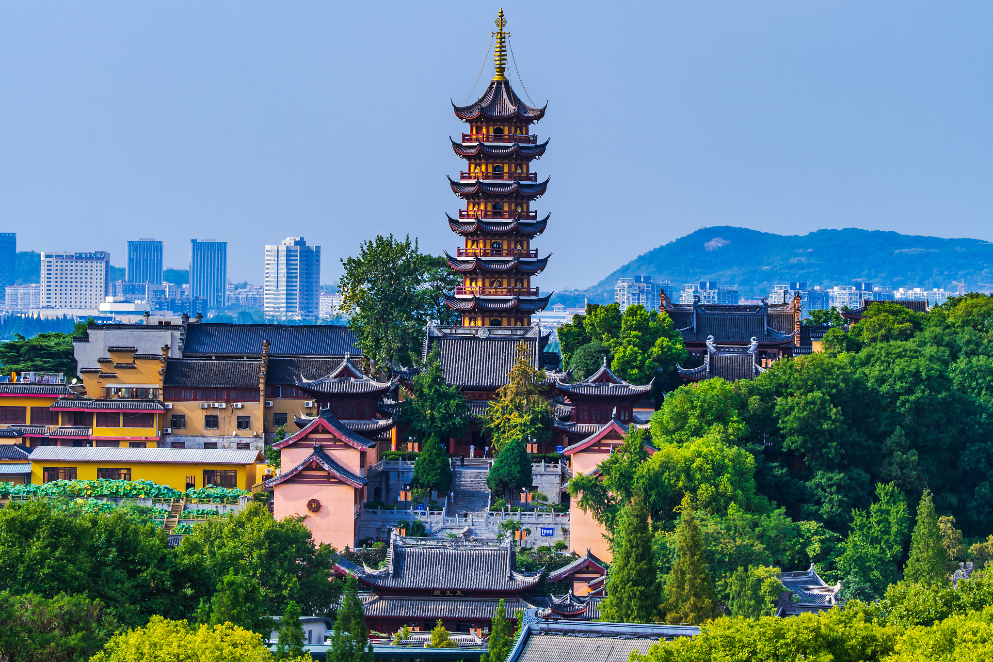 鸡鸣山寺图片