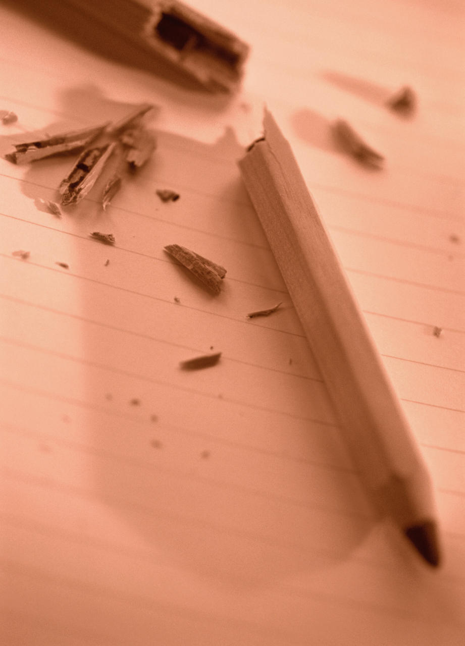 漏墨断墨,平常这样的笔也很少见,竟然出现在了高考场上 考试不能没笔