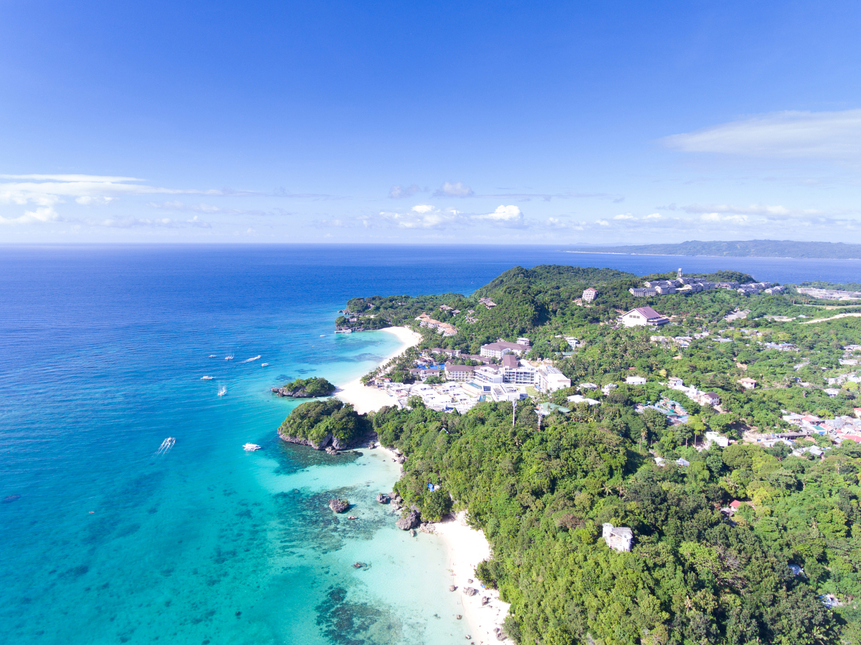 苏门答腊岛是世界第六大岛,印度尼西亚第二火岛屿,面积仅次于加里曼丹