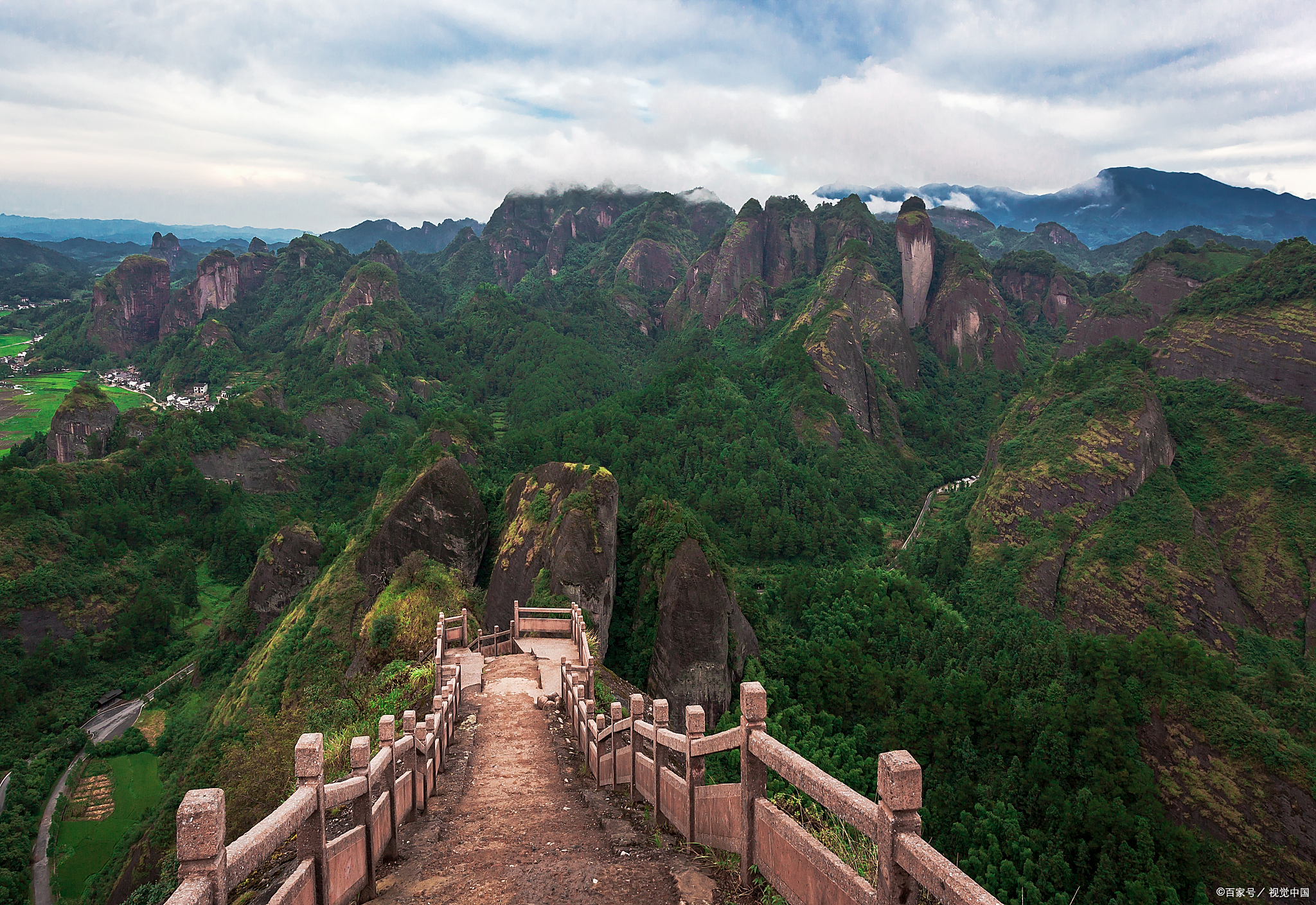 今天,我和我的小伙伴们终于来到了心心念念的龙川霍山!