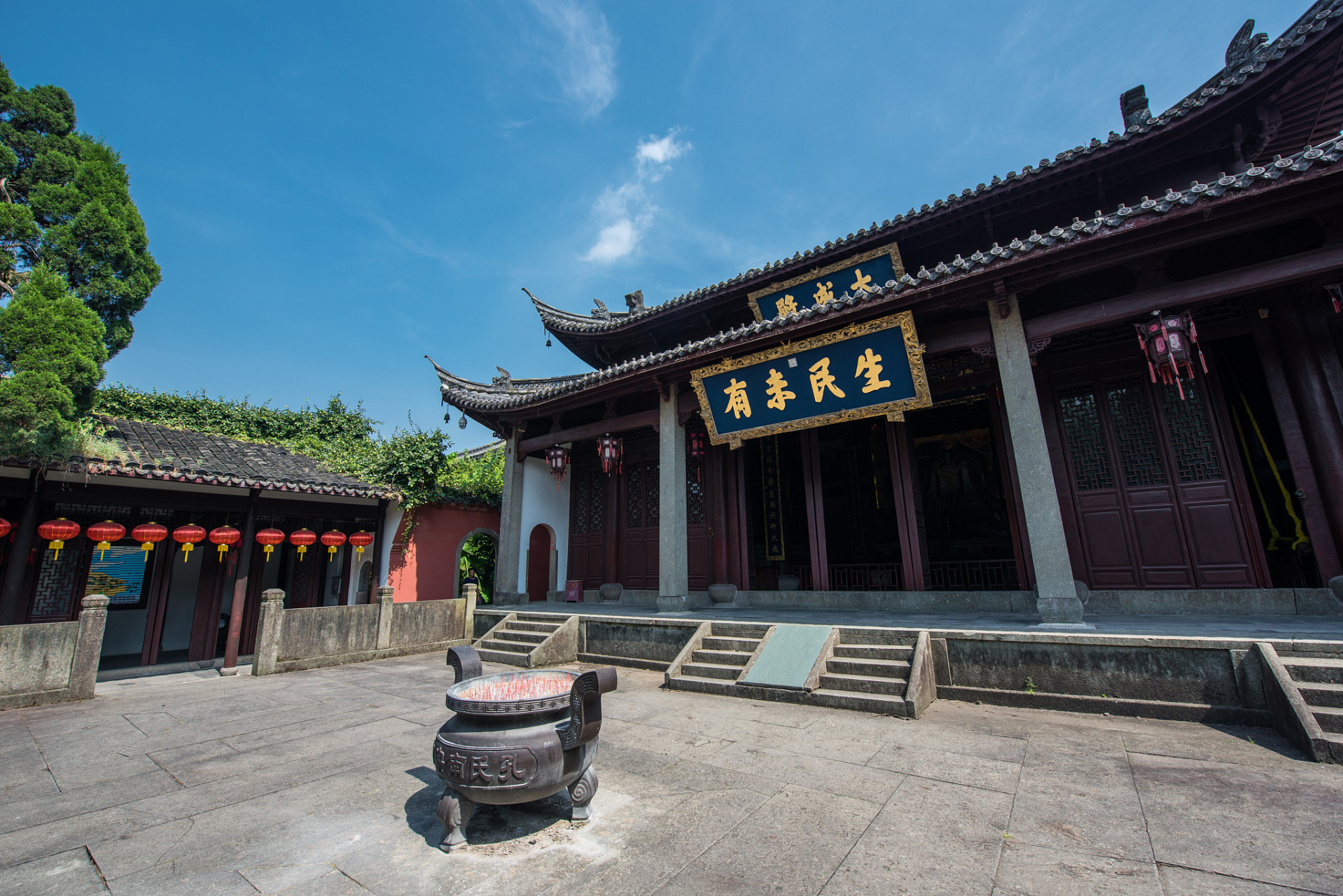 高淳周氏宗祠位于南京市高淳区砖墙镇三和村,是一座历史悠久的宗祠.