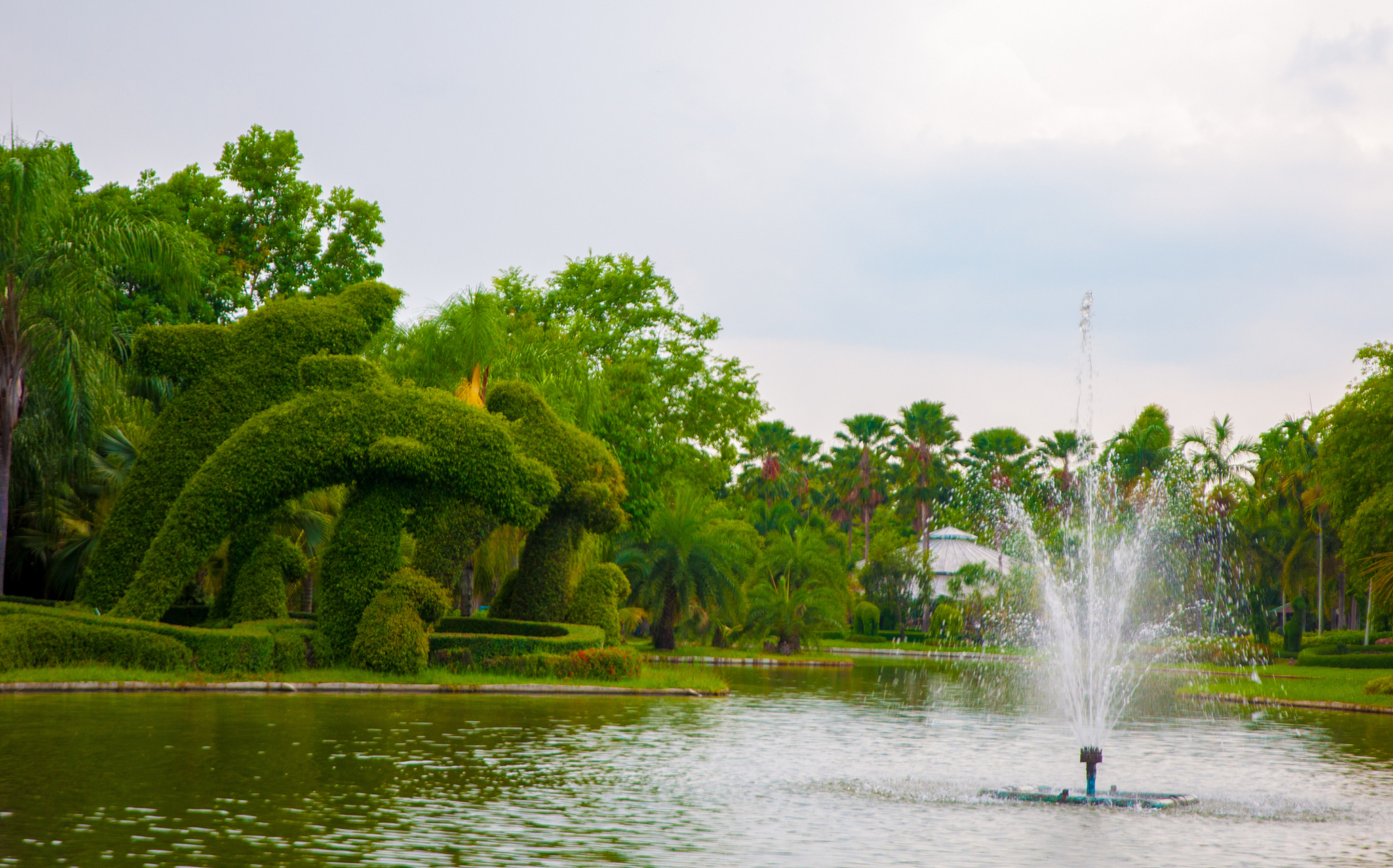 嬉行记# 北海长青公园,作为一座风景秀丽,历史悠久的公园,其由来可