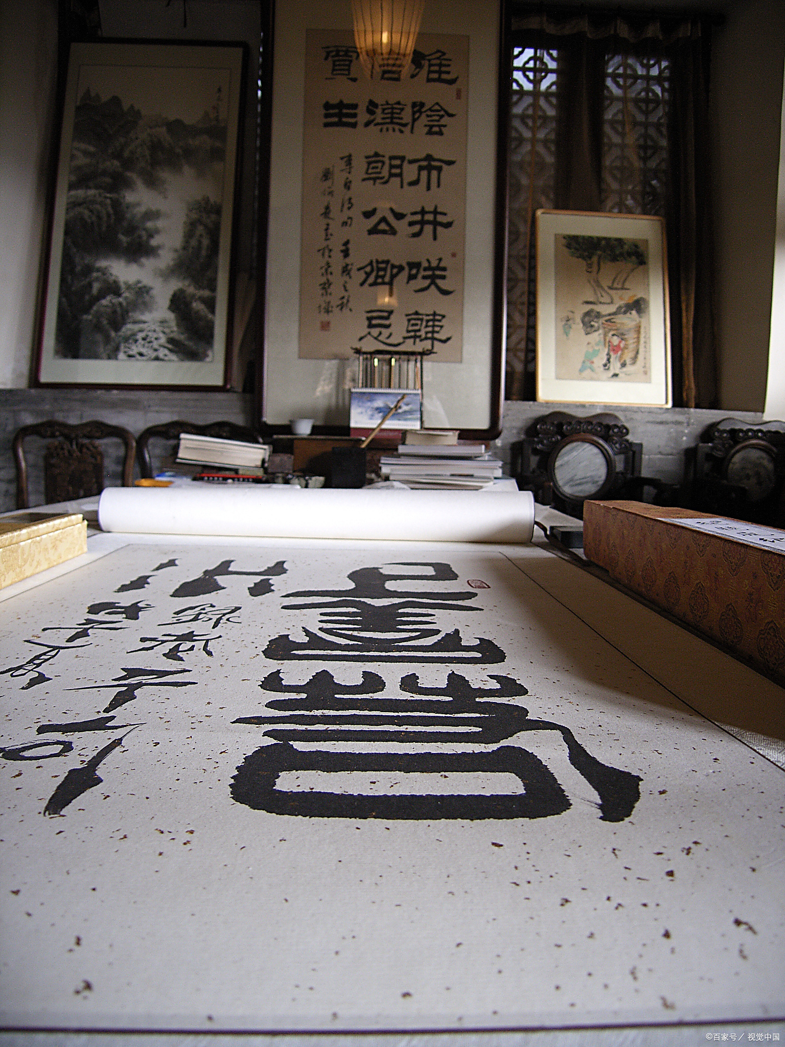 "  你有没有觉得,生活就像一潭死水?