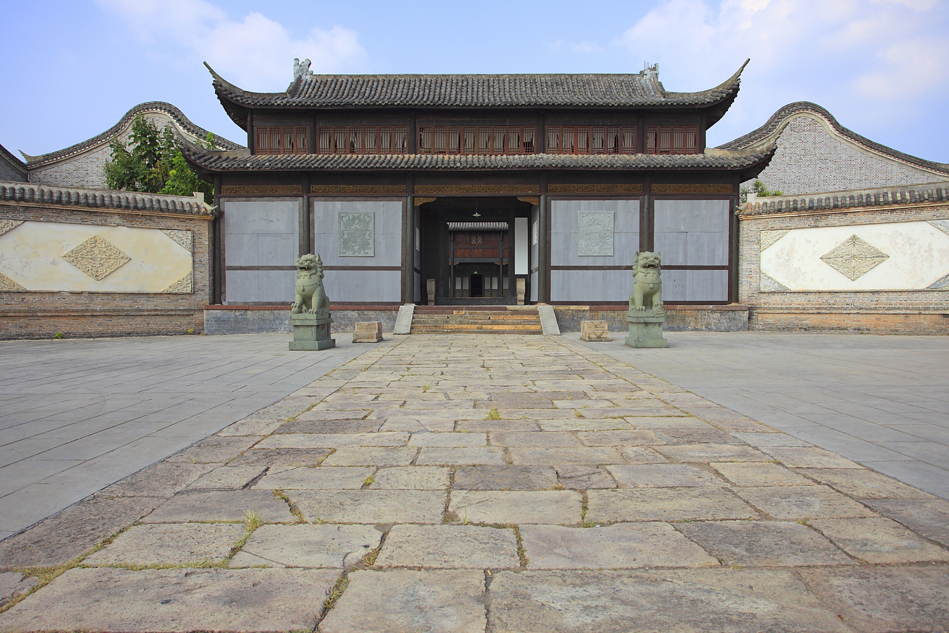 夏日闪光旅行家# 洪秀全故居位于广州市花都区大布乡官禄布村,是