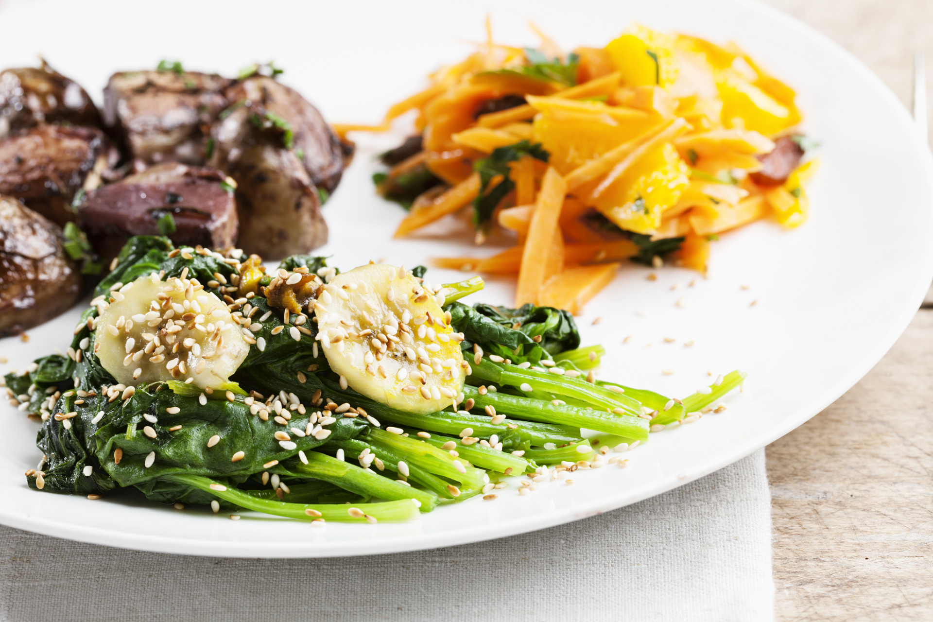 在这个平台上,我会与大家分享创意无限的素食菜肴,为您呈现丰富多样的