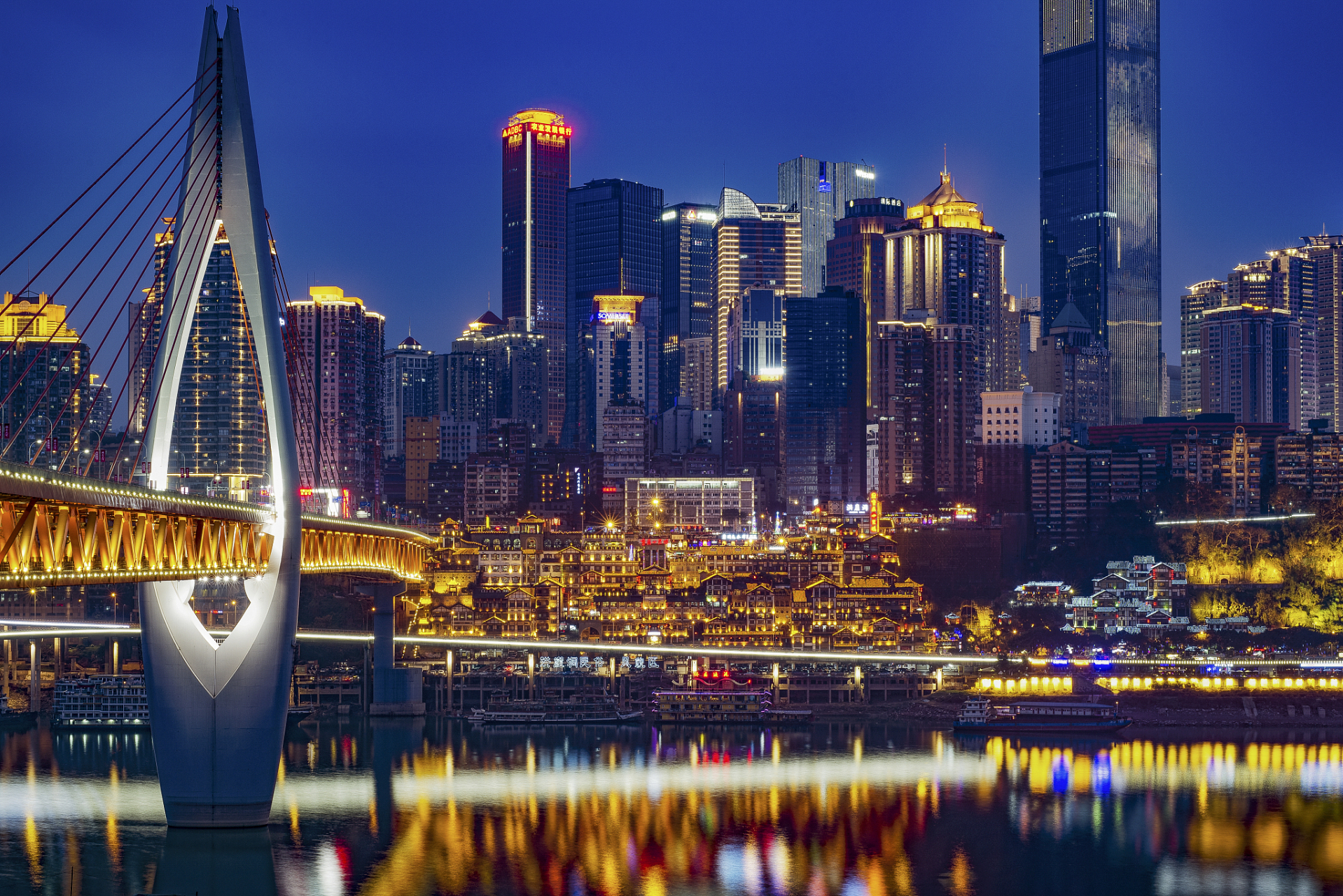 重庆李子坝五日游路线 费用 亲身经历 重庆是一个充满魅力的城市,拥有