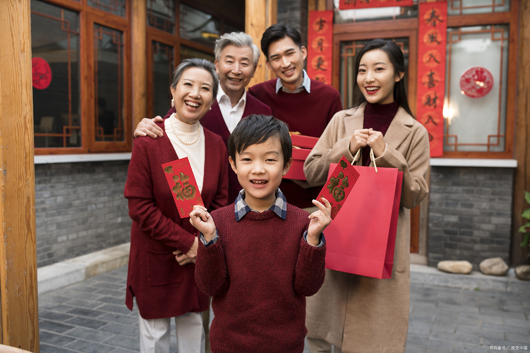 不去亲戚家拜年,也不想亲戚来自己家拜年的人,多半是这几种状况