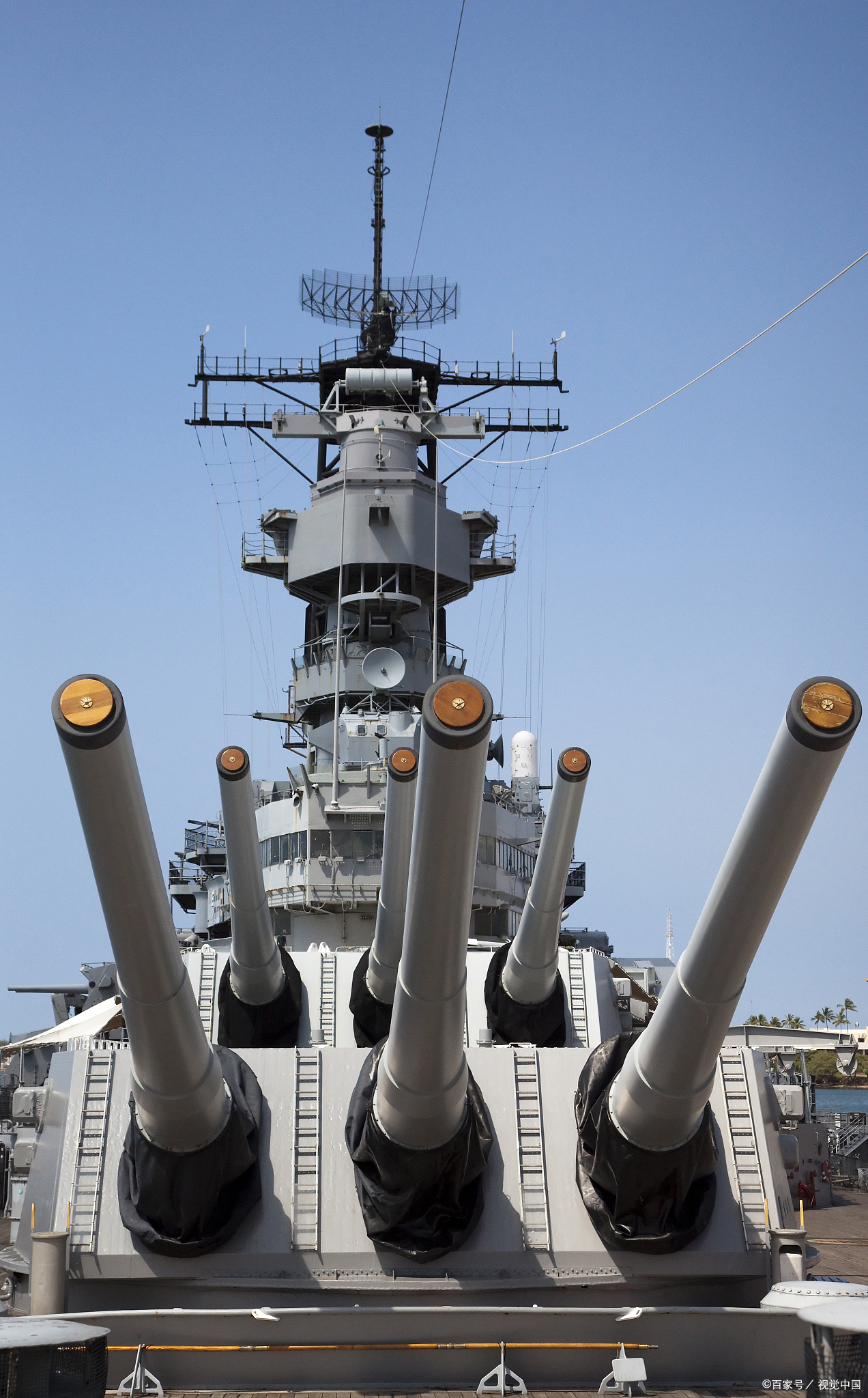 国防部以深邃而坚定的姿态,巧妙地将传统文化瑰宝与