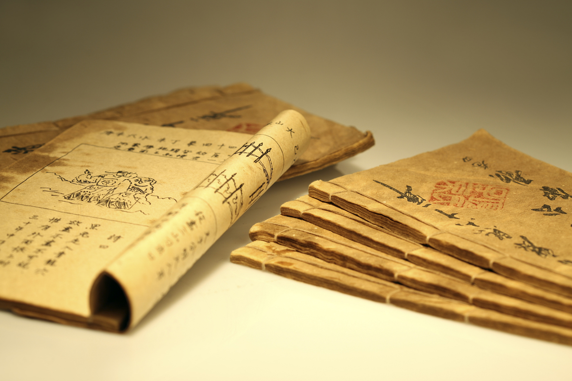 【刘氏养生八字诀】  说到养生,很多人的第一反应就是"吃什么,喝什么"