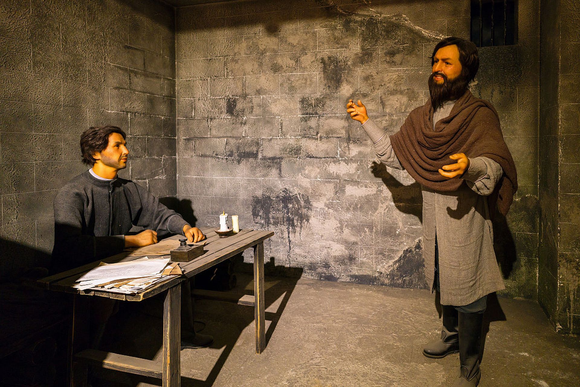 马可·波罗是中国历史上家喻户晓的人物,是沟通东西方文化的圣人,他的