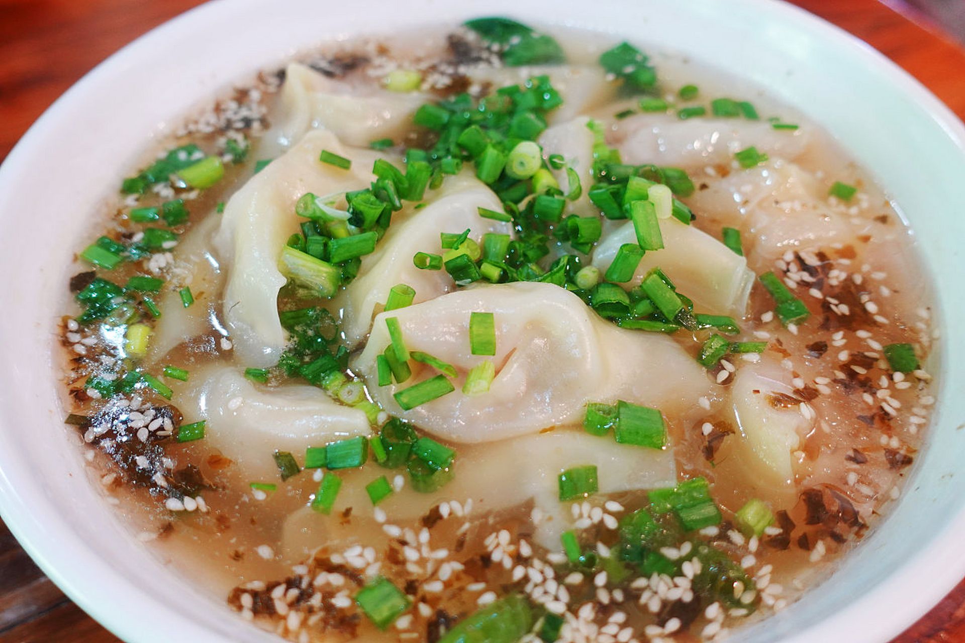 健脾降脂,白扁豆花抄手  【配方】白扁豆花,猪肉,胡椒粉,面粉,鸡蛋,盐