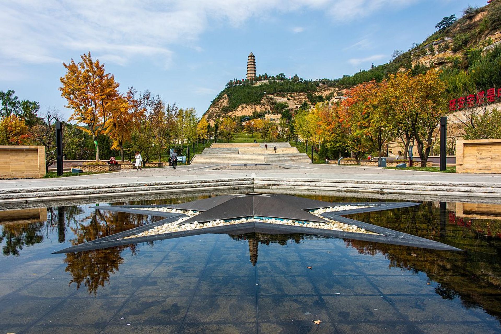延安热门旅游景点及地道小吃路线攻略  延安,一个充满历史底蕴的城市