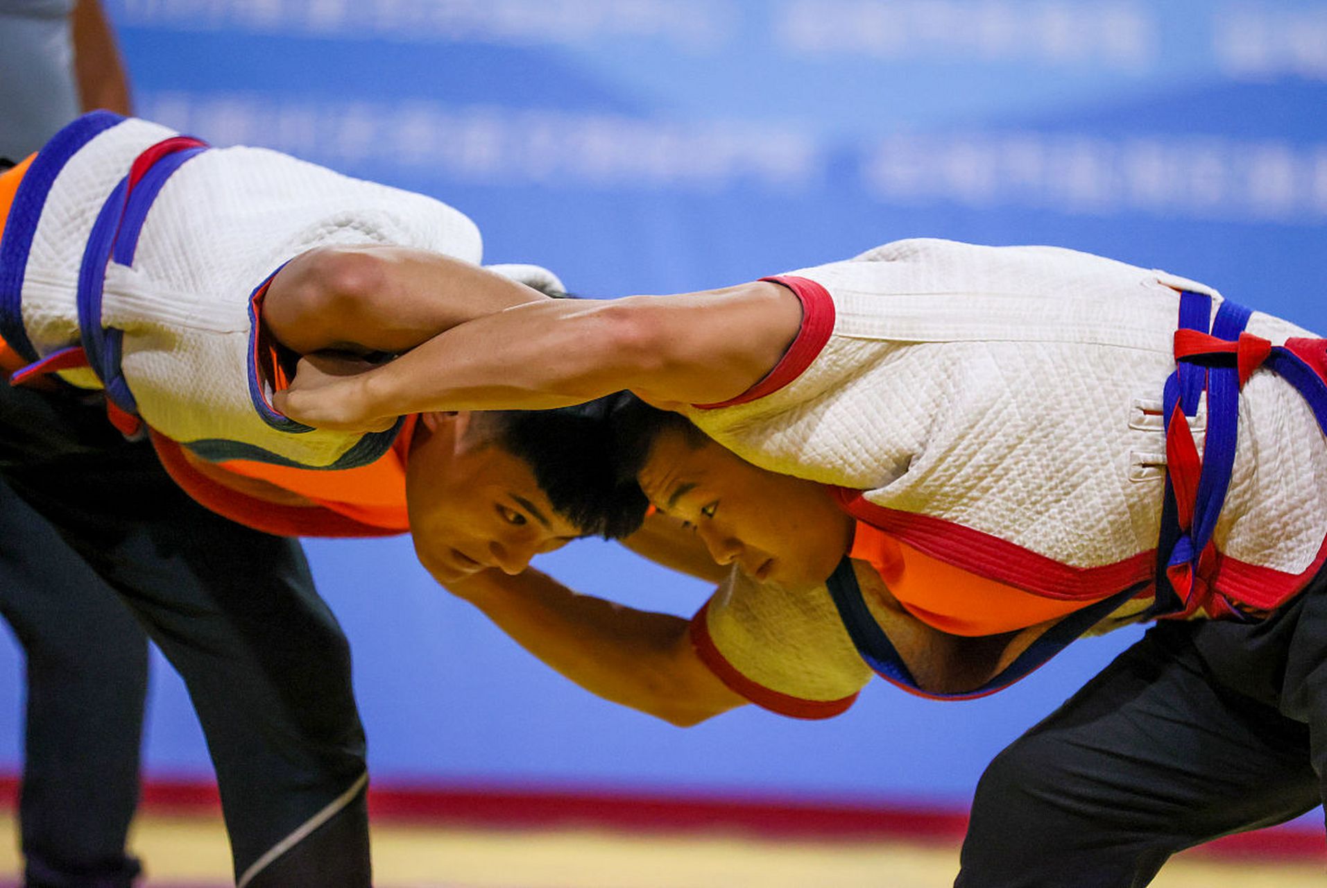 中国式摔跤曾是全运会比赛项目,自1993年第七届全运会起不再作为比赛