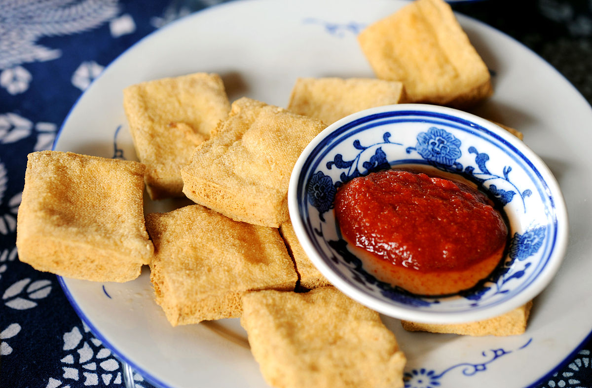 一口解乡愁的泰州油炸臭干