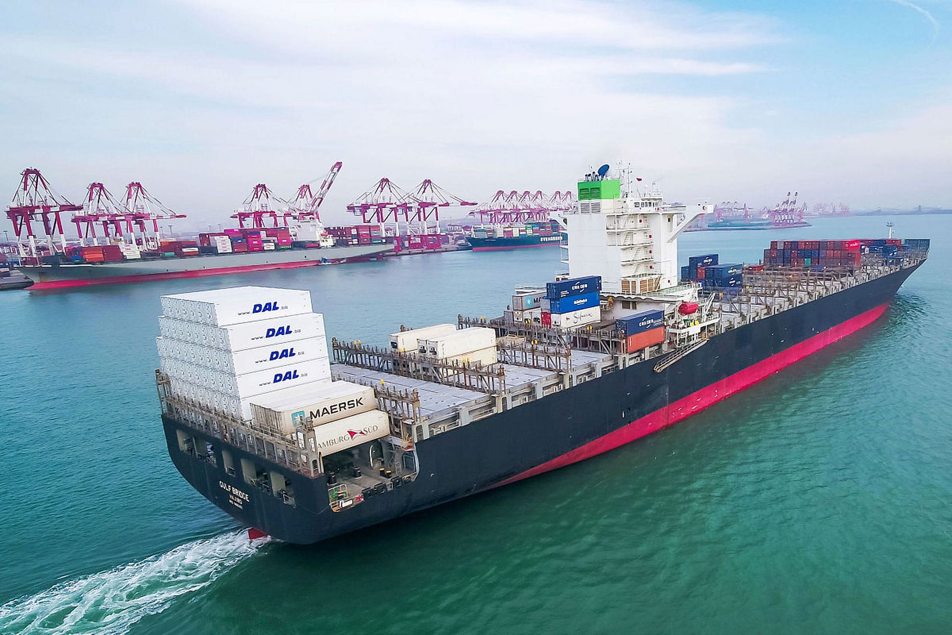 1万立方米超大型lng运输船,获四大国际船级社aip证书  怪圈财经9月5日