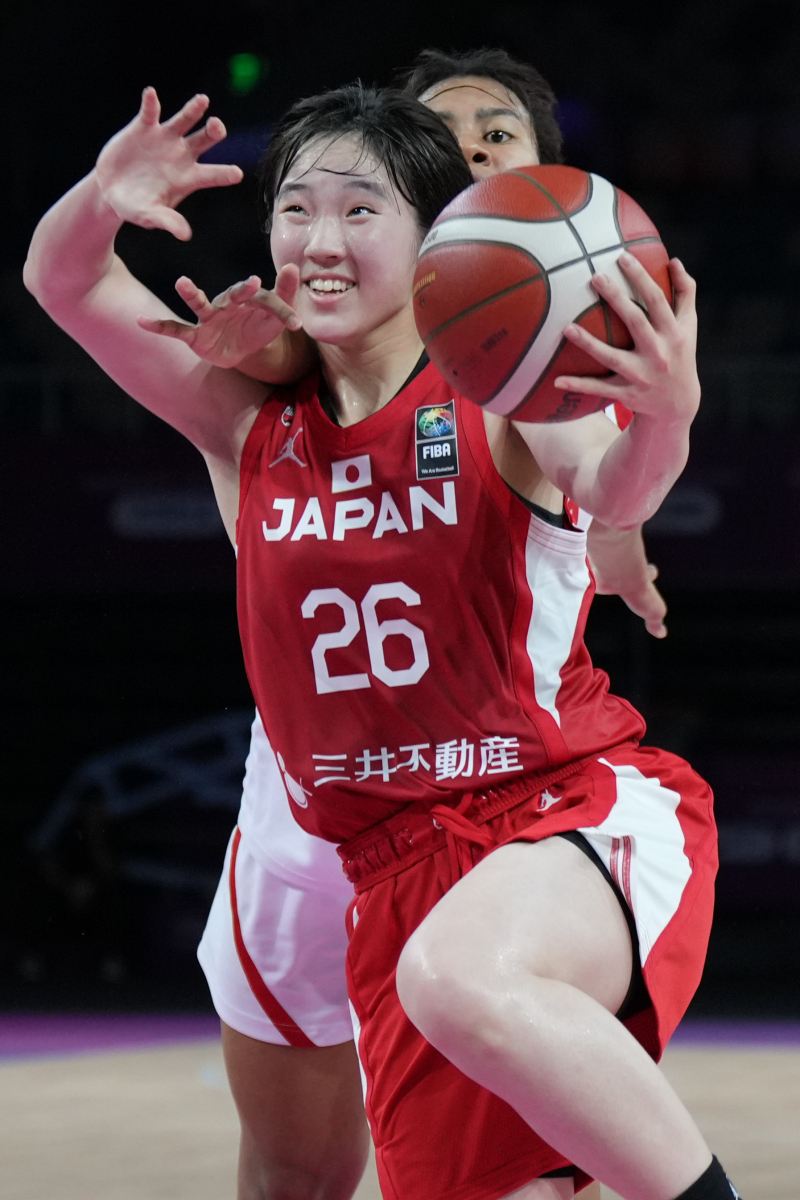 当我们回顾原班人马的女篮战绩为何会一落千丈时有四个关键点需要