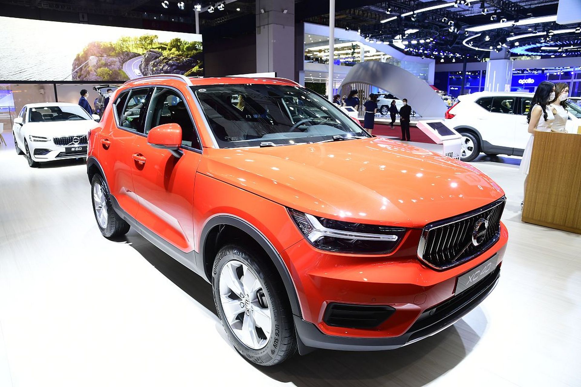 深入了解沃尔沃xc40纯电版,我们不得不聊一聊这款车的电池技术.